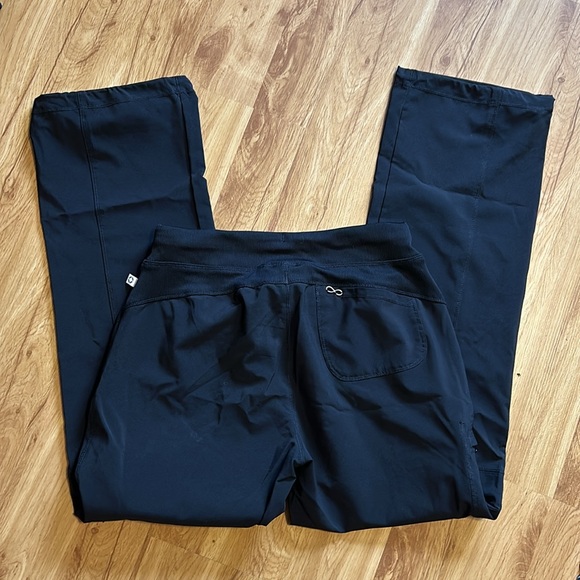 Cherokee scrub pants - Picture 3 of 4